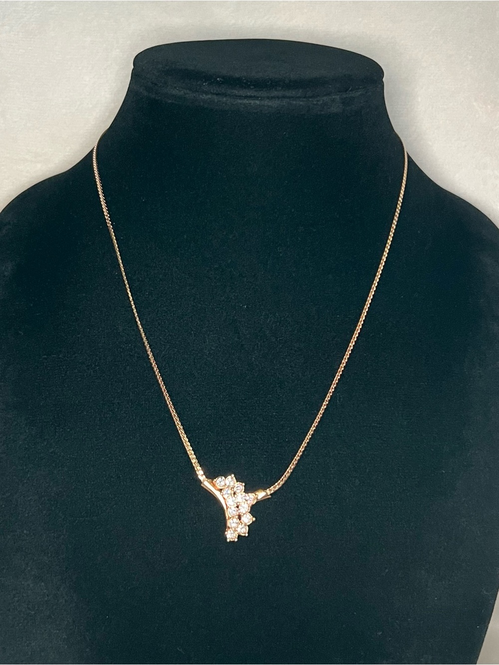Avon Gold-Tone Cluster Rhinestone Pendant Necklace